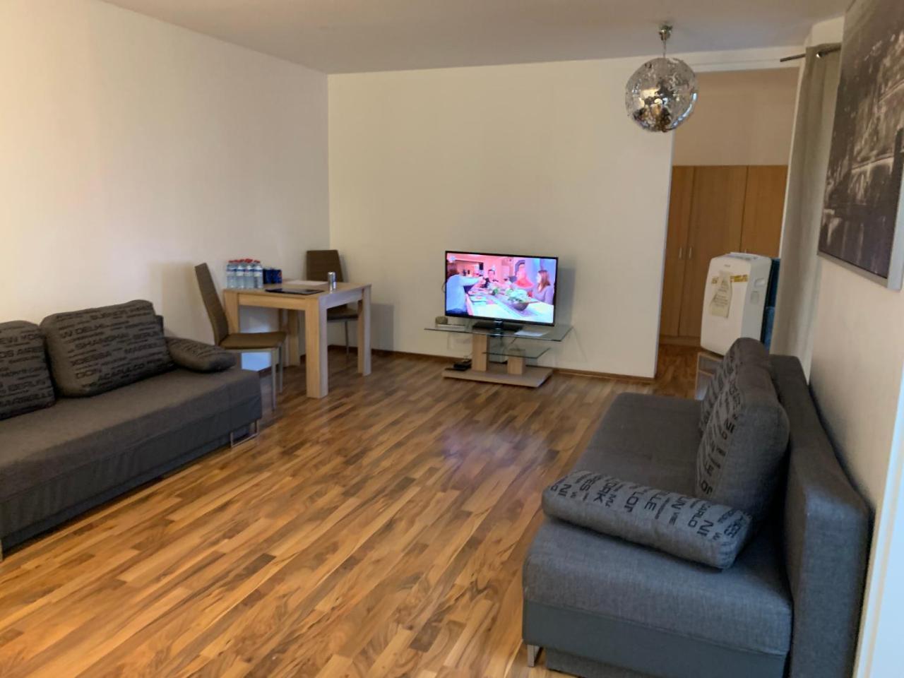 Kn Kahtan Boarding House Apartment Munich Exterior photo